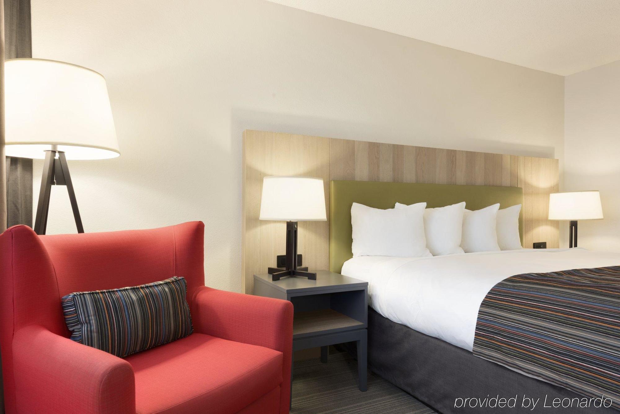 COUNTRY INN SUITES BY RADISSON CHIPPEWA FALLS WI